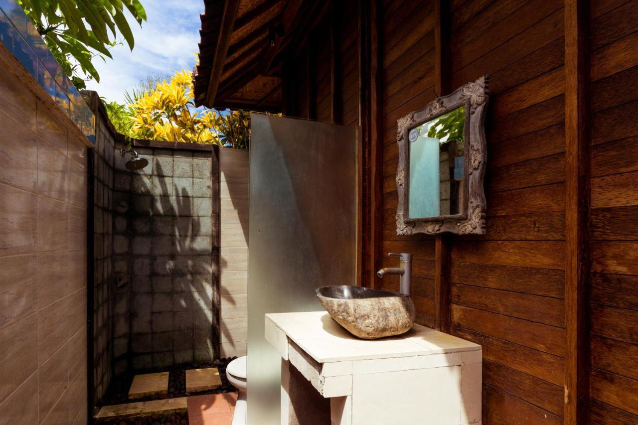 Adi Bungalow Lembongan Exteriör bild